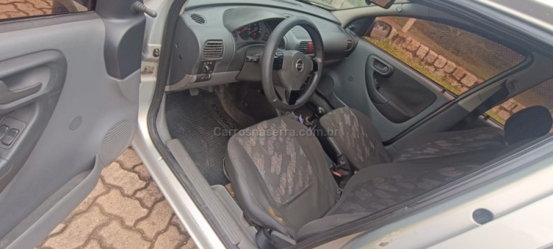 CORSA 1.0 MPFI MAXX 8V FLEX 4P MANUAL - 2005 - IVOTI