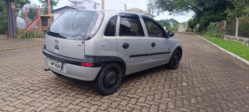 CORSA 1.0 MPFI MAXX 8V FLEX 4P MANUAL - 2005 - IVOTI