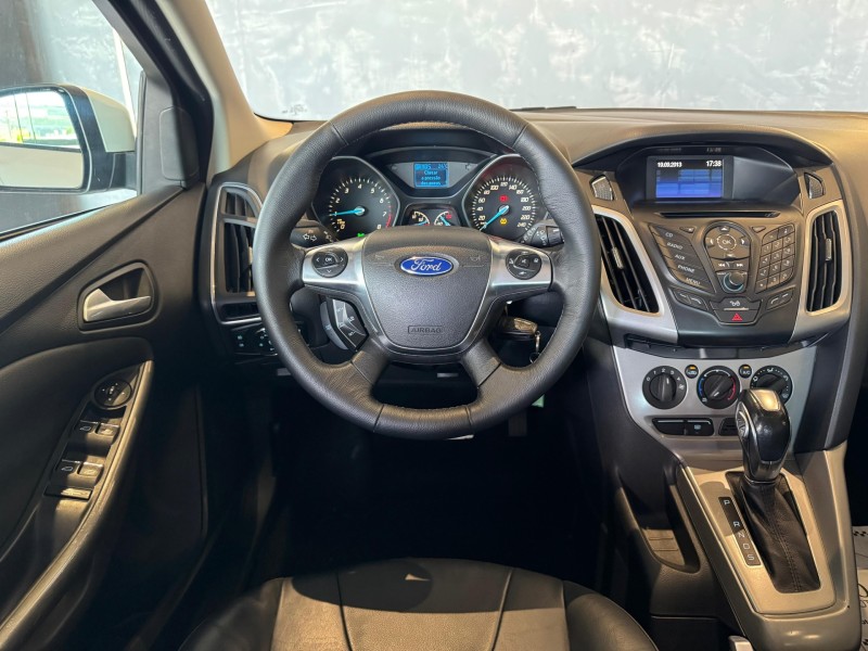 FOCUS 1.6 SE 16V FLEX 4P AUTOMÁTICO - 2014 - CAXIAS DO SUL