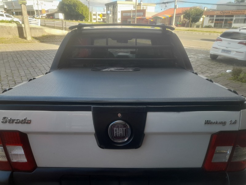 STRADA 1.4 MPI WORKING CD 8V FLEX 2P MANUAL - 2011 - CAXIAS DO SUL