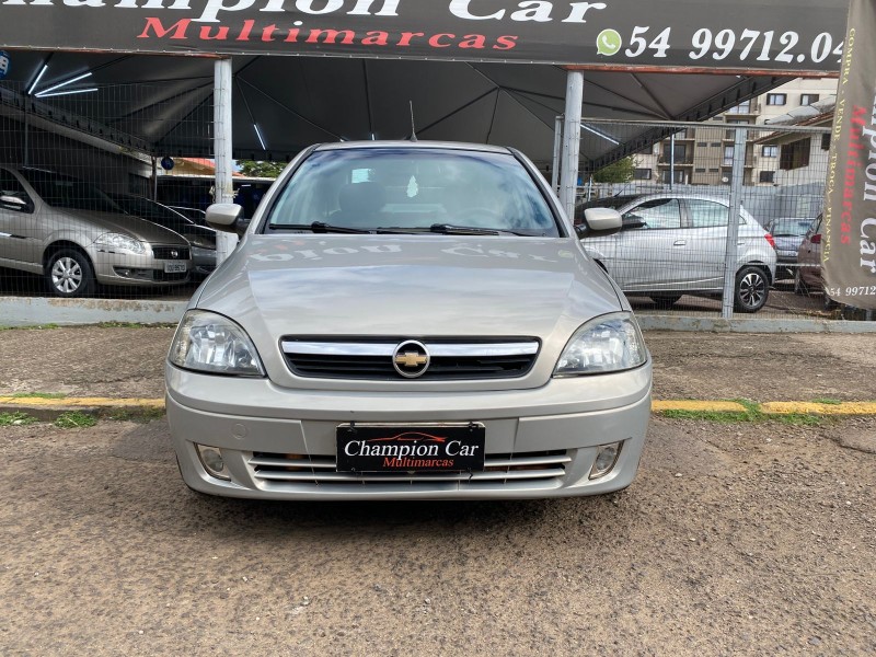CORSA 1.8 MPFI PREMIUM SEDAN 8V FLEX 4P MANUAL - 2005 - VACARIA