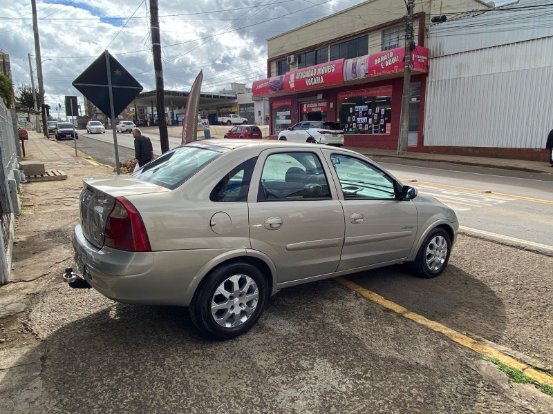 CORSA 1.8 MPFI PREMIUM SEDAN 8V FLEX 4P MANUAL - 2005 - VACARIA