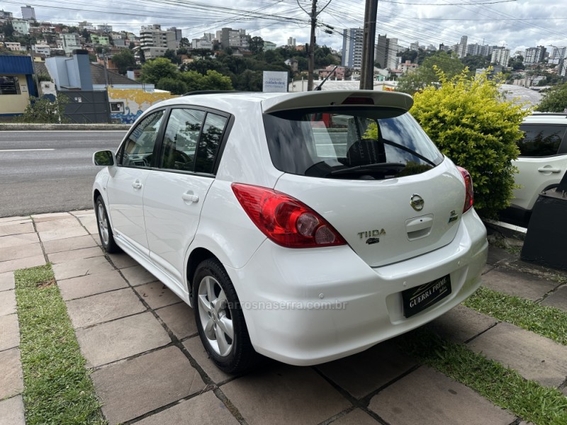TIIDA 1.8 SL 16V GASOLINA 4P AUTOMÁTICO - 2013 - CAXIAS DO SUL