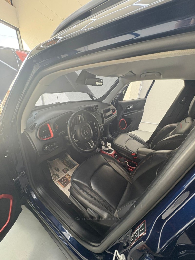 RENEGADE 2.0 16V TURBO DIESEL TRAILHAWK 4P 4X4 AUTOMÁTICO - 2020 - BENTO GONçALVES