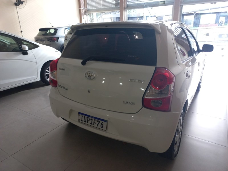 ETIOS 1.3 XS 16V FLEX 4P MANUAL - 2013 - BENTO GONçALVES