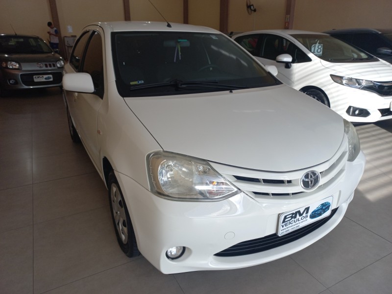 ETIOS 1.3 XS 16V FLEX 4P MANUAL - 2013 - BENTO GONçALVES