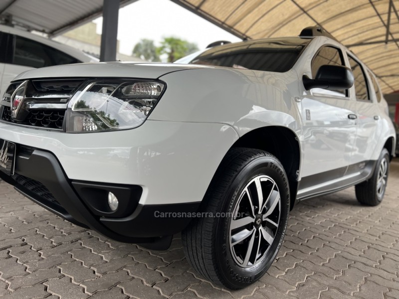 DUSTER 1.6 DAKAR 4X2 16V FLEX 4P MANUAL - 2018 - BOM PRINCíPIO