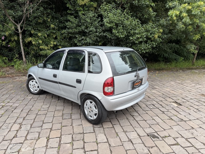 CORSA 1.0 MPFI SUPER 8V GASOLINA 4P MANUAL - 2000 - CAXIAS DO SUL