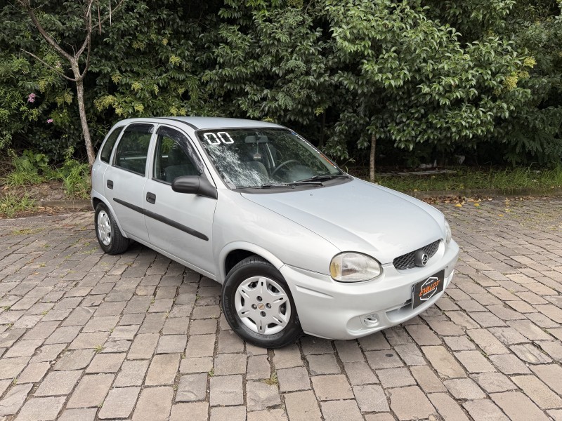 CORSA 1.0 MPFI SUPER 8V GASOLINA 4P MANUAL - 2000 - CAXIAS DO SUL