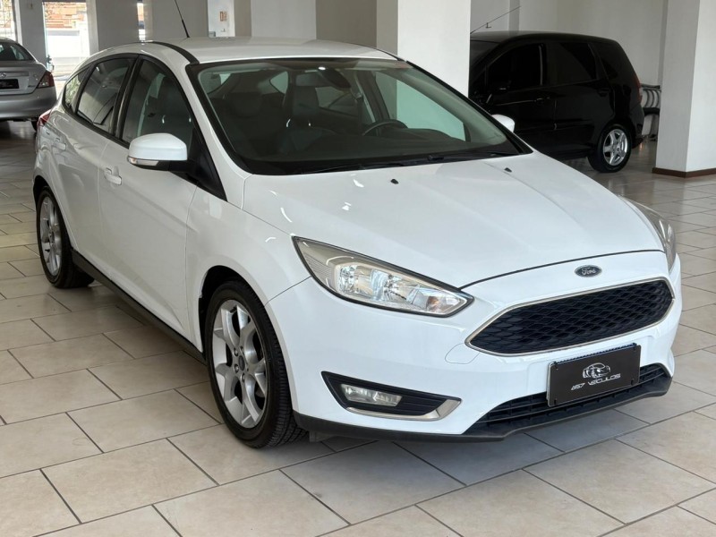 FOCUS 1.6 SE PLUS 16V FLEX 4P MANUAL - 2016 - BENTO GONçALVES