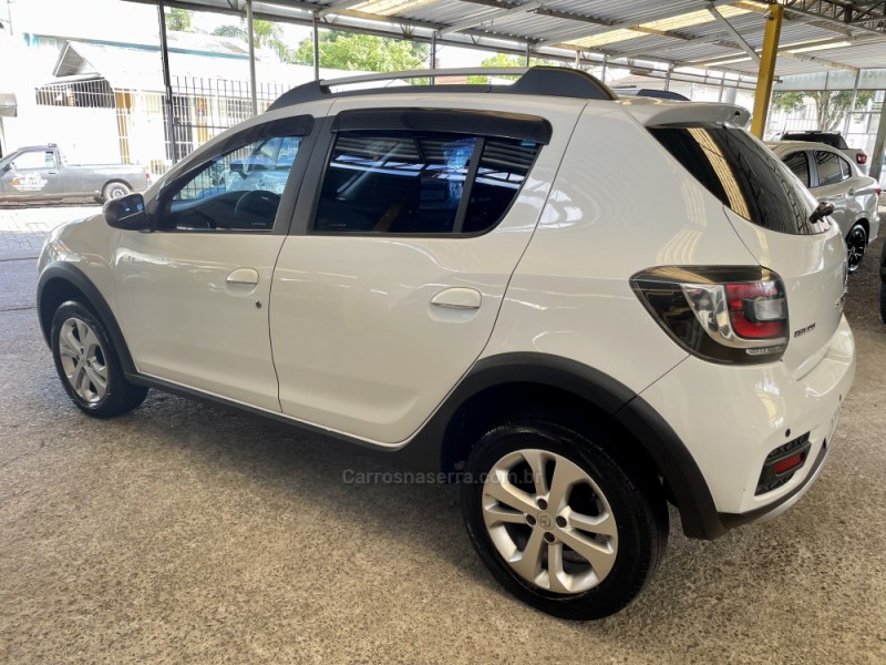 SANDERO 1.6 STEPWAY SCE 16V FLEX 4P MANUAL - 2020 - CAXIAS DO SUL