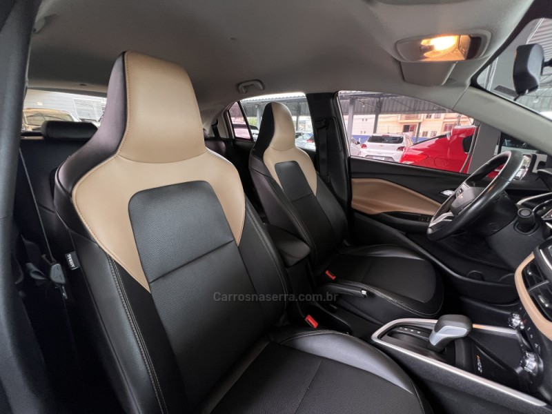 ONIX 1.0 PREMIER II 12V TURBO FLEX 4P AUTOMÁTICO - 2020 - BOM PRINCíPIO