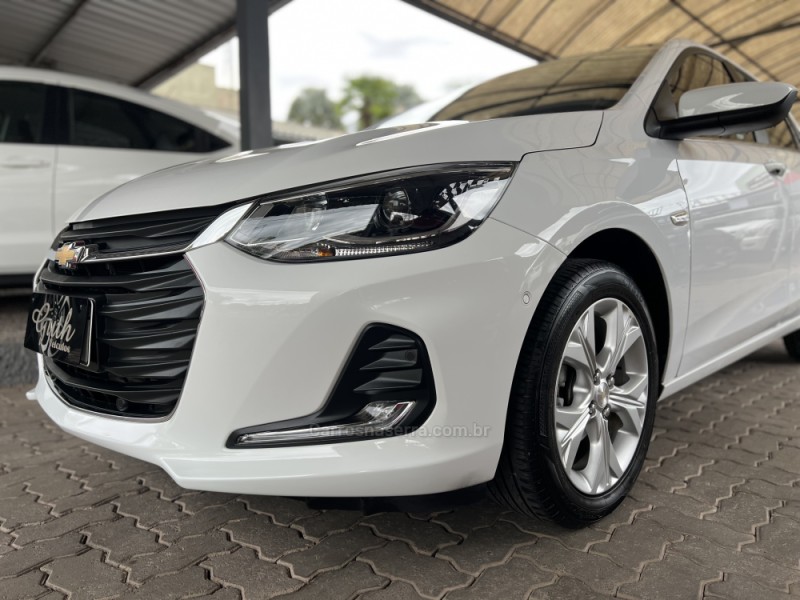 ONIX 1.0 PREMIER II 12V TURBO FLEX 4P AUTOMÁTICO - 2020 - BOM PRINCíPIO