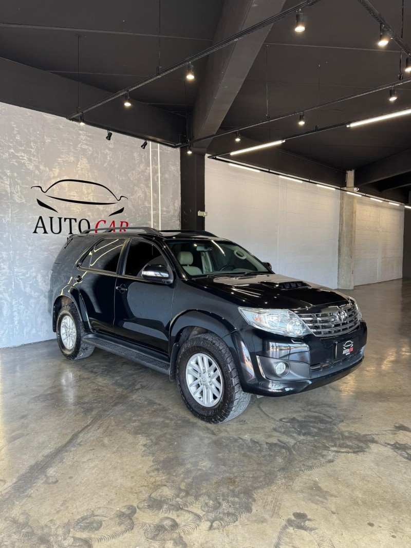 HILUX SW4 3.0 SR 4X4 16V TURBO INTERCOOLER DIESEL 4P AUTOMÁTICO - 2013 - CAXIAS DO SUL