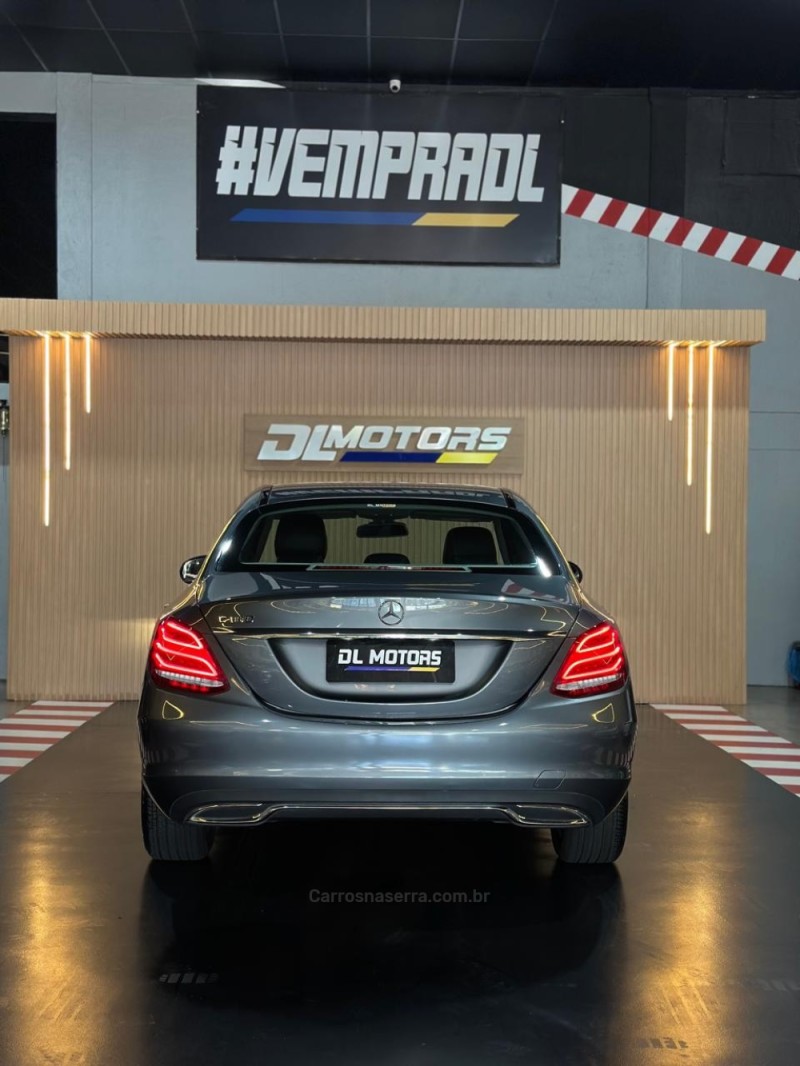 C 180 1.6 CGI AVANTGARDE 16V TURBO GASOLINA 4P AUTOMÁTICO - 2017 - LAJEADO