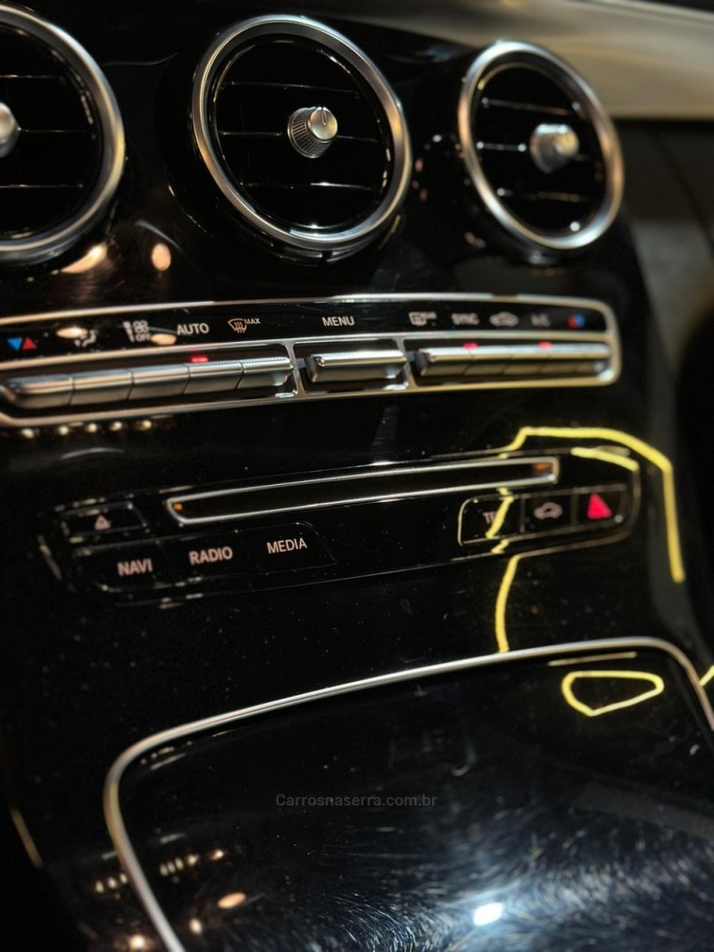 C 180 1.6 CGI AVANTGARDE 16V TURBO GASOLINA 4P AUTOMÁTICO - 2017 - LAJEADO