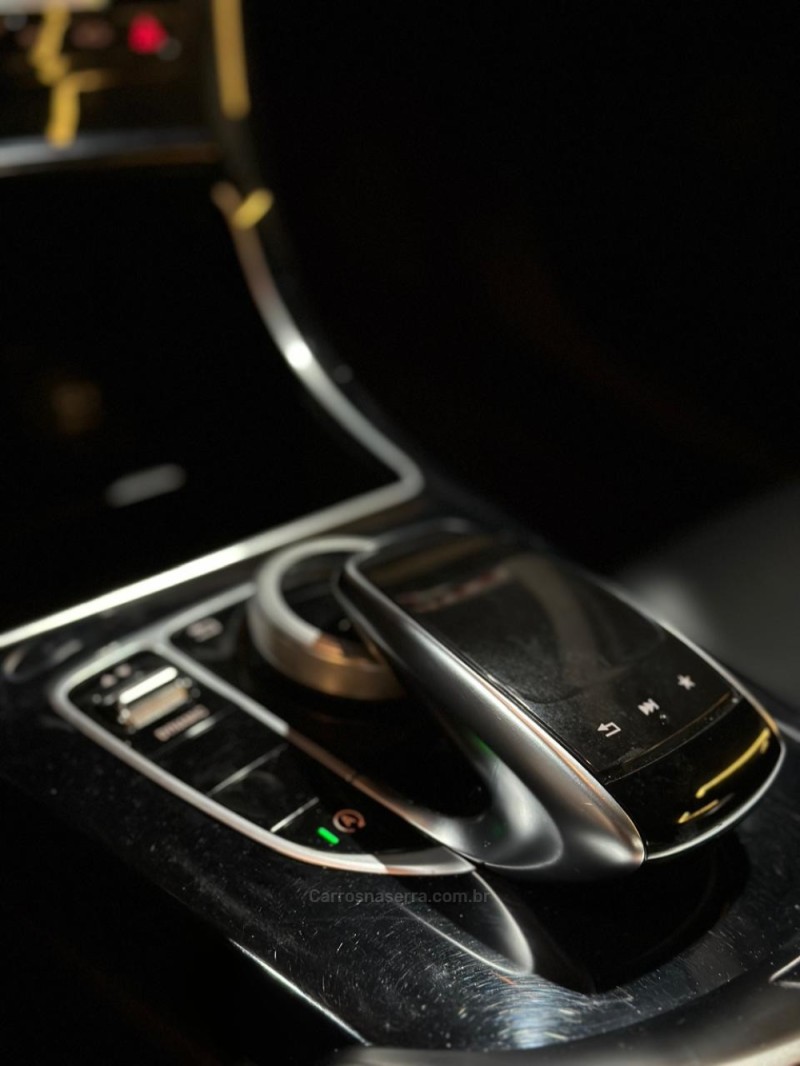 C 180 1.6 CGI AVANTGARDE 16V TURBO GASOLINA 4P AUTOMÁTICO - 2017 - LAJEADO