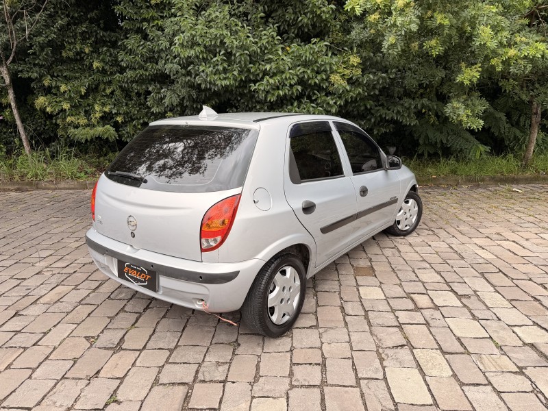 CELTA 1.0 MPFI VHC SUPER 8V GASOLINA 4P MANUAL - 2005 - CAXIAS DO SUL