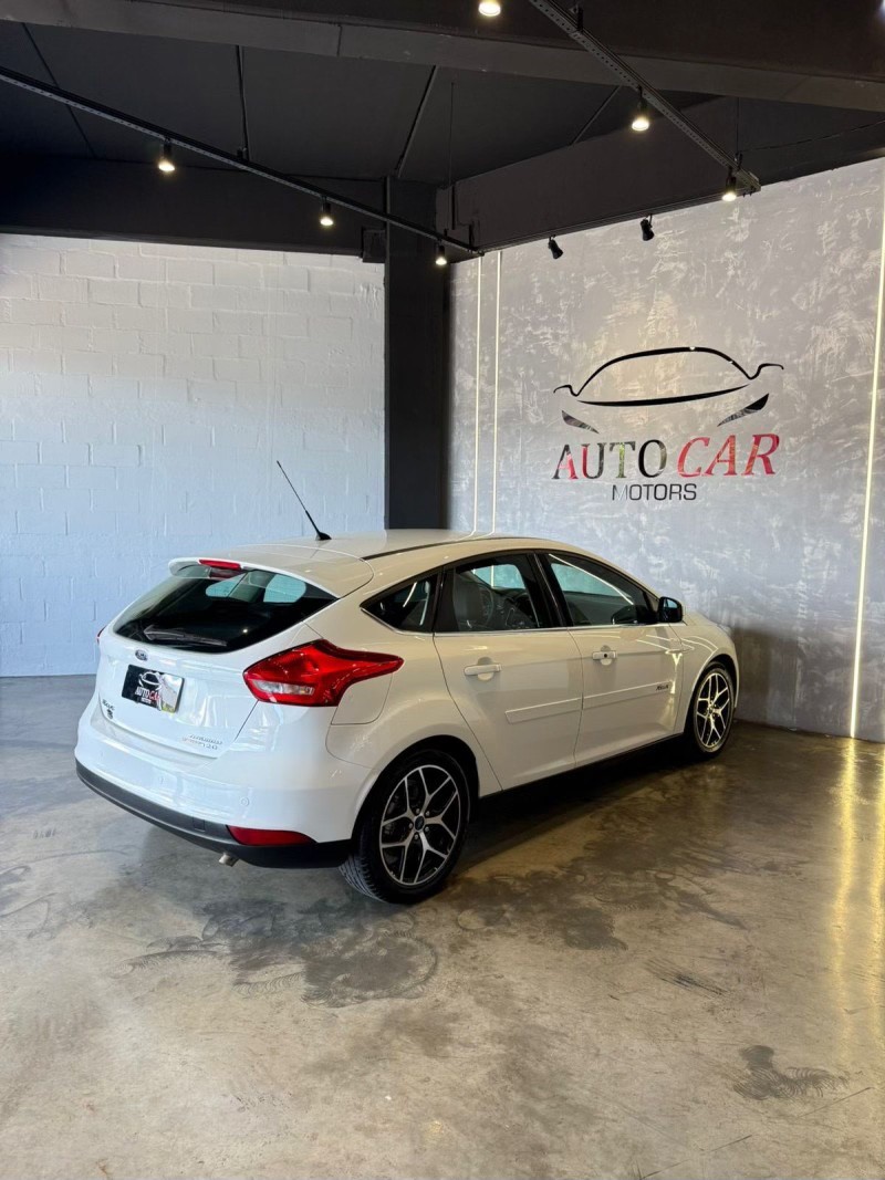 FOCUS 2.0 TITANIUM HATCH 16V FLEX 4P AUTOMÁTICO - 2016 - CAXIAS DO SUL