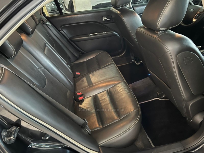 FUSION 2.5 SEL 16V GASOLINA 4P AUTOMÁTICO - 2010 - CAXIAS DO SUL