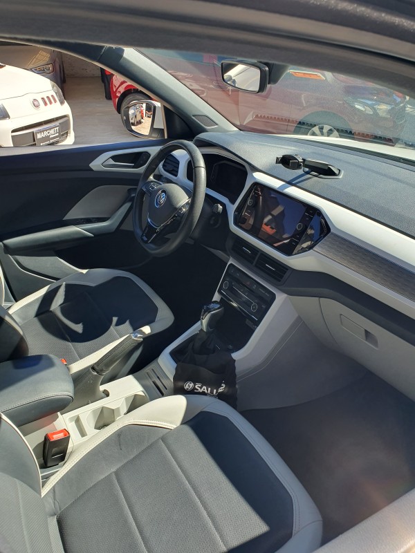 T-CROSS 1.4 HIGHLINE TSI 16V FLEX 4P AUTOMÁTICO - 2020 - CAXIAS DO SUL