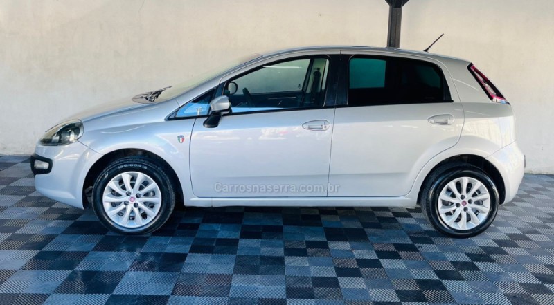PUNTO 1.4 ATTRACTIVE 8V FLEX 4P MANUAL - 2013 - NOVO HAMBURGO
