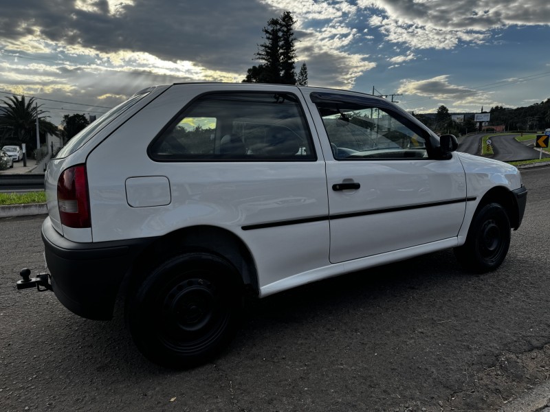 GOL 1.0 MI 8V GASOLINA 4P MANUAL - 2005 - DOIS IRMãOS