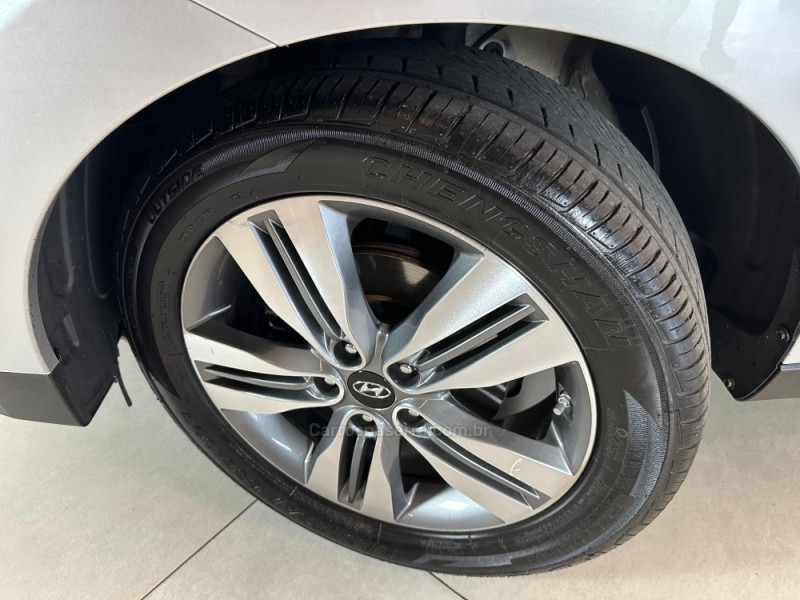 IX35 2.0 GL 4X2 16V FLEX 4P AUTOMÁTICO - 2017 - SAPIRANGA