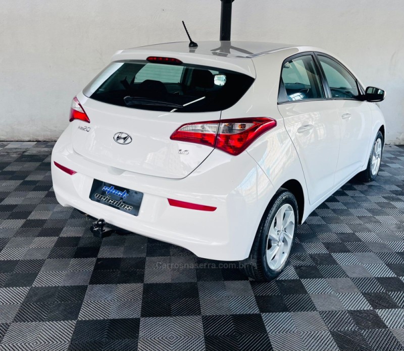 HB20 1.6 COMFORT PLUS 16V FLEX 4P AUTOMÁTICO - 2016 - NOVO HAMBURGO
