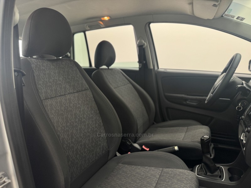 SPACEFOX 1.6 MI TREND 8V FLEX 4P MANUAL - 2014 - CARLOS BARBOSA