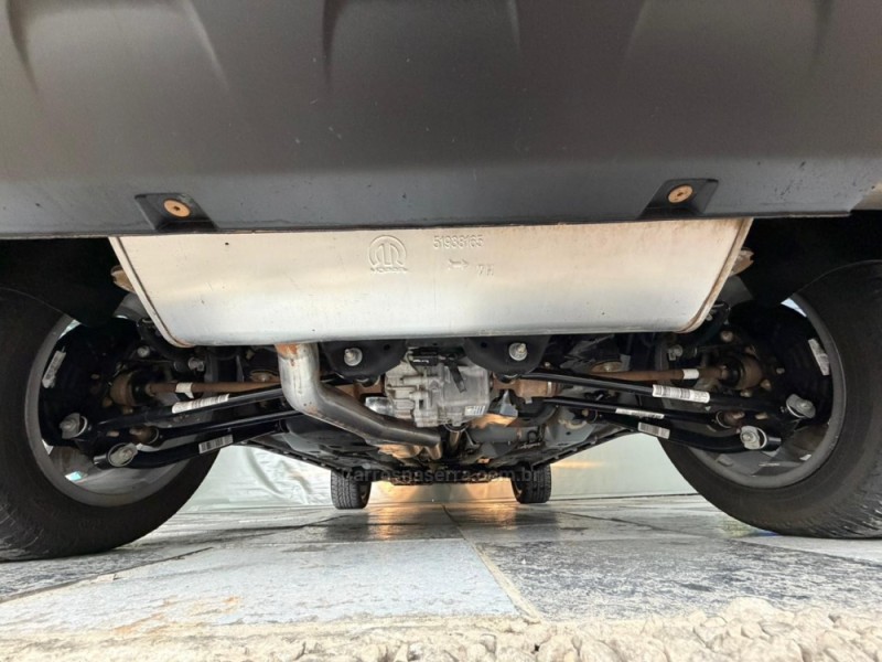 RENEGADE 2.0 16V TURBO DIESEL LONGITUDE 4P 4X4 AUTOMÁTICO - 2018 - NOVA PRATA