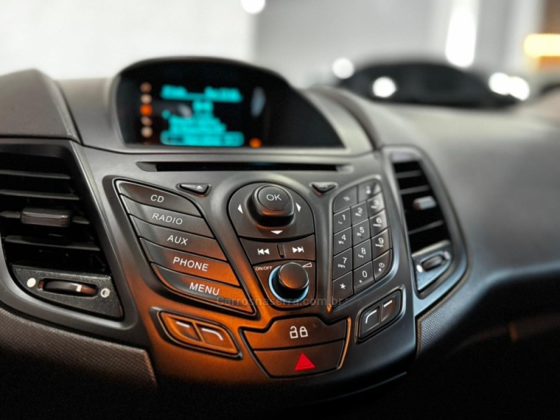 FIESTA 1.6 SE HATCH 16V FLEX 4P AUTOMÁTICO - 2014 - CAXIAS DO SUL