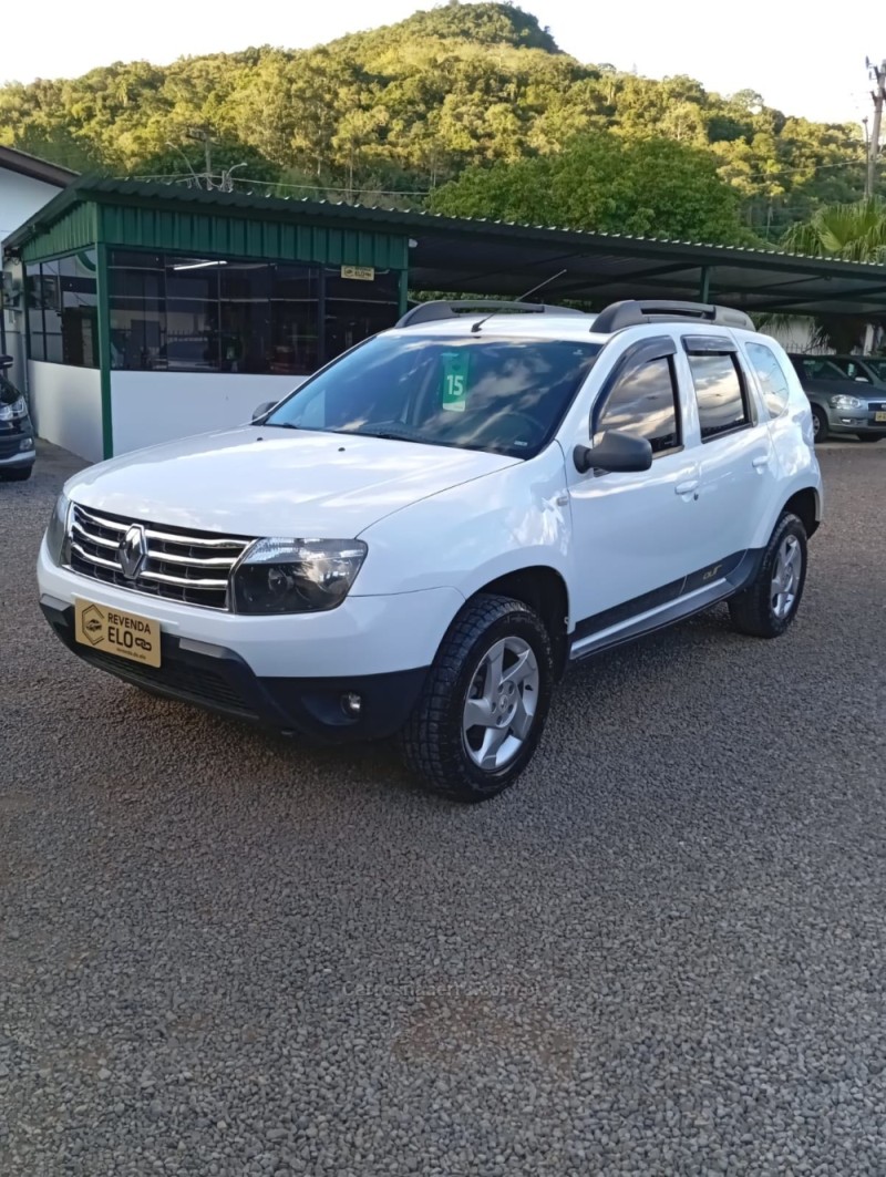 duster 1.6 dynamique 4x2 16v flex 4p manual 2015 picada cafe