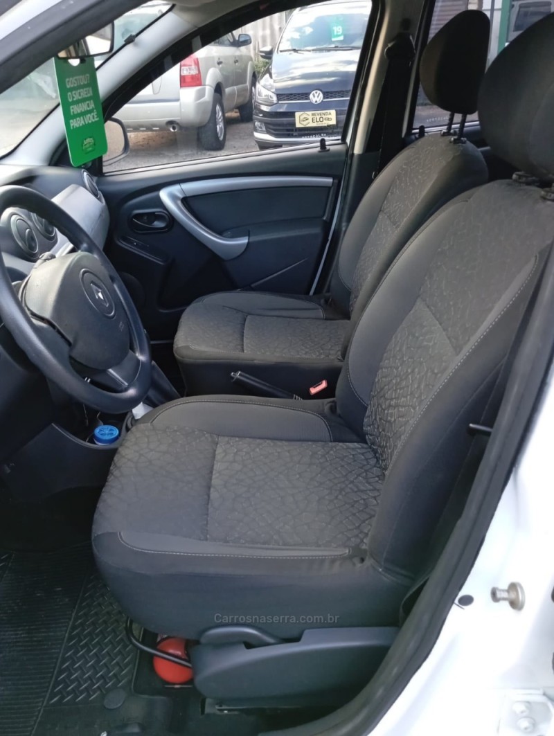 DUSTER 1.6 DYNAMIQUE 4X2 16V FLEX 4P MANUAL - 2015 - PICADA CAFé