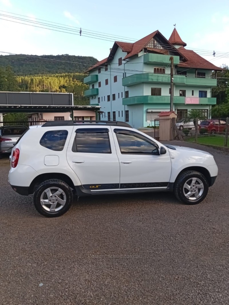 DUSTER 1.6 DYNAMIQUE 4X2 16V FLEX 4P MANUAL - 2015 - PICADA CAFé