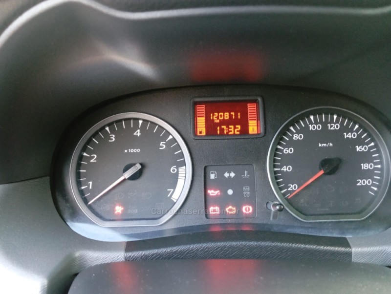 DUSTER 1.6 DYNAMIQUE 4X2 16V FLEX 4P MANUAL - 2015 - PICADA CAFé