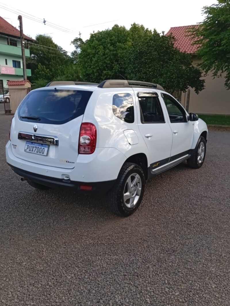 DUSTER 1.6 DYNAMIQUE 4X2 16V FLEX 4P MANUAL - 2015 - PICADA CAFé