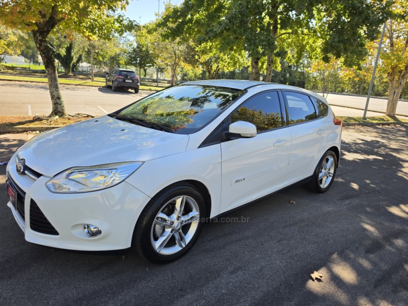 FOCUS 2.0 SE 16V FLEX 4P AUTOMÁTICO - 2015 - BENTO GONçALVES