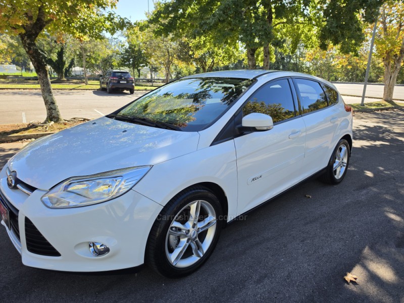 FOCUS 2.0 SE 16V FLEX 4P AUTOMÁTICO - 2015 - BENTO GONçALVES