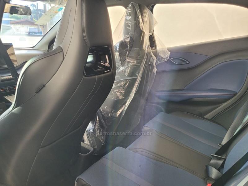 DOLPHIN MINI ELÉTRICO 4P AUTOMÁTICO - 2027 - CANELA