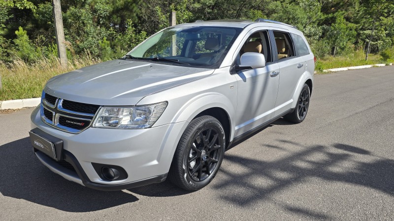 JOURNEY 3.6 RT V6 GASOLINA 4P AUTOMÁTICO - 2012 - BENTO GONçALVES