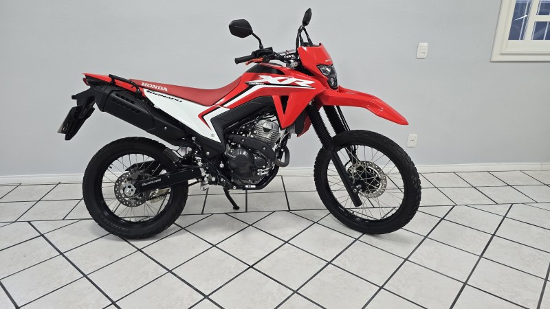 XR 300L TORNADO  - 2025 - BENTO GONçALVES