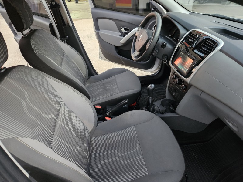 LOGAN 1.0 EXPRESSION 16V FLEX 4P MANUAL - 2016 - CAXIAS DO SUL