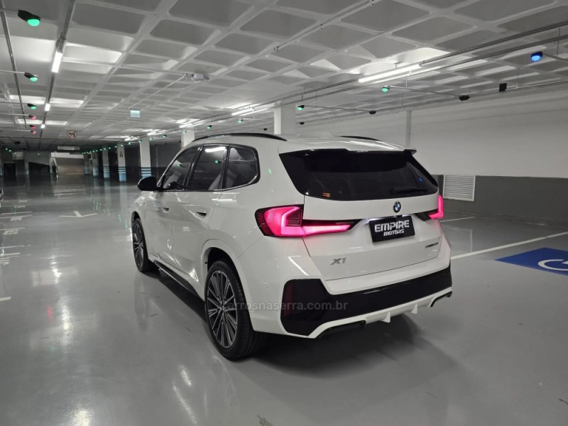 X1 2.0 16V TURBO ACTIVEFLEX SDRIVE20I M SPORT 4P AUTOMÁTICO - 2024 - PORTO ALEGRE