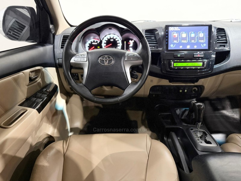 HILUX SW4 3.0 SRV 4X4 16V TURBO INTERCOOLER DIESEL 4P AUTOMÁTICO - 2014 - NOVO HAMBURGO