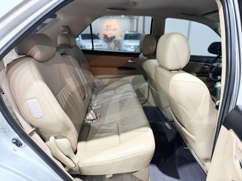 HILUX SW4 3.0 SRV 4X4 16V TURBO INTERCOOLER DIESEL 4P AUTOMÁTICO - 2014 - NOVO HAMBURGO