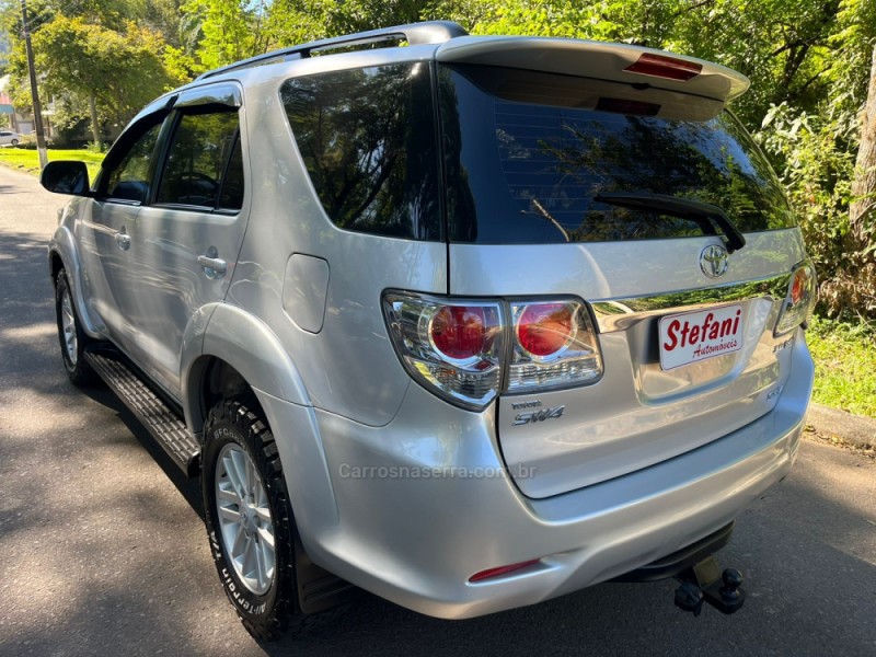 HILUX SW4 3.0 SRV 4X4 CD 16V TURBO INTERCOOLER DIESEL 4P AUTOMÁTICO - 2013 - FELIZ