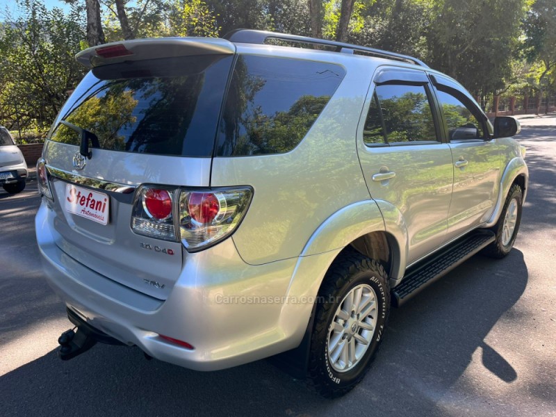 HILUX SW4 3.0 SRV 4X4 CD 16V TURBO INTERCOOLER DIESEL 4P AUTOMÁTICO - 2013 - FELIZ