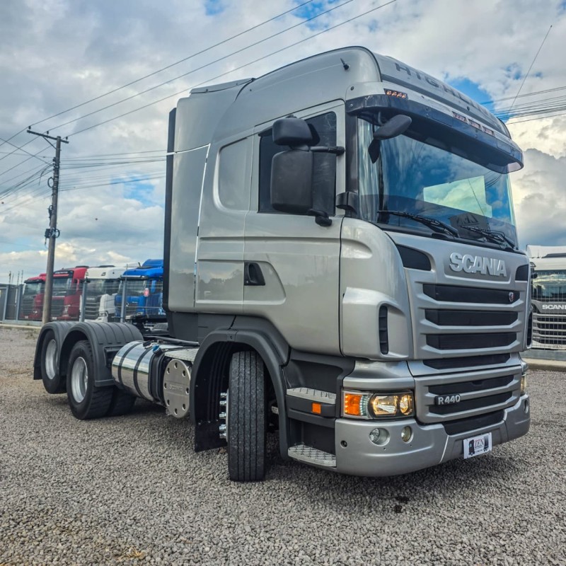 R-440 A 6X2 HIGHLINE - 2013 - GARIBALDI