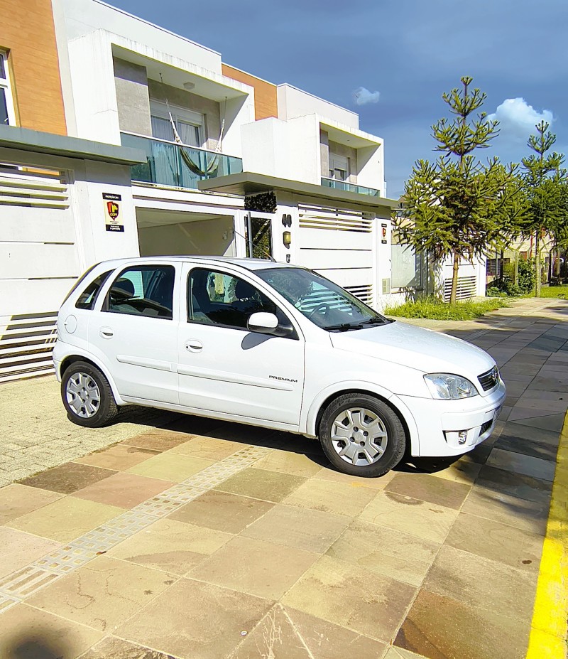 CORSA 1.4 MPFI PREMIUM 8V FLEX 4P MANUAL - 2011 - FARROUPILHA